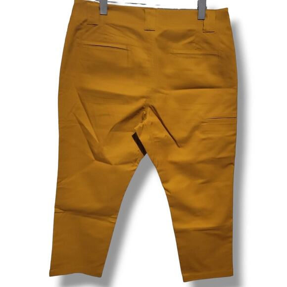 Amazon Essentials Men's Straight-Fit Stretch Work Pant - Picture 2 of 8